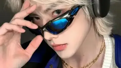 埃泽帽子戏法助力热刺，荣获英超最佳球员！官方揭晓：荣耀加冕！